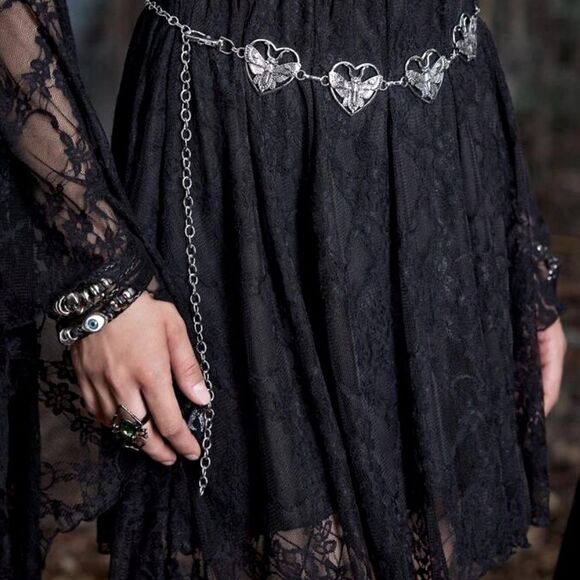 HALLOWEEN SALE Silver Goth Vintage Heart Moth Chain Belt - Picture 5 of 7